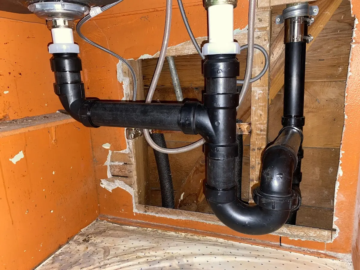 Professional Pipe Bursting equipment and tools on the job in Difficult Run